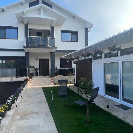 Vila Adelis Vama Veche Exteriör bild
